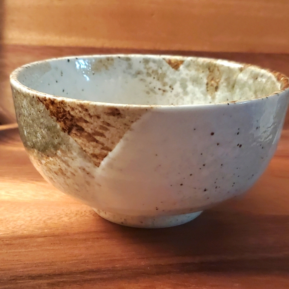 NEW-  Ceramic Trinket or‎ Snack Dish